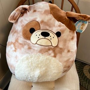 “Bronk” bulldog squishmallow